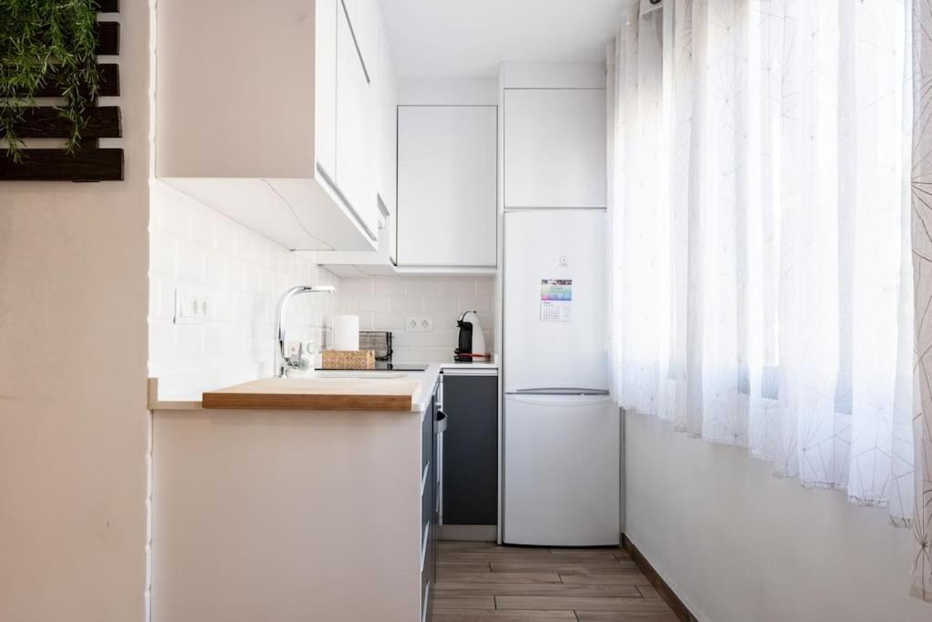 Bonito Piso Recien Reformado Con Zona De Parking Apartment Almunecar Exterior photo